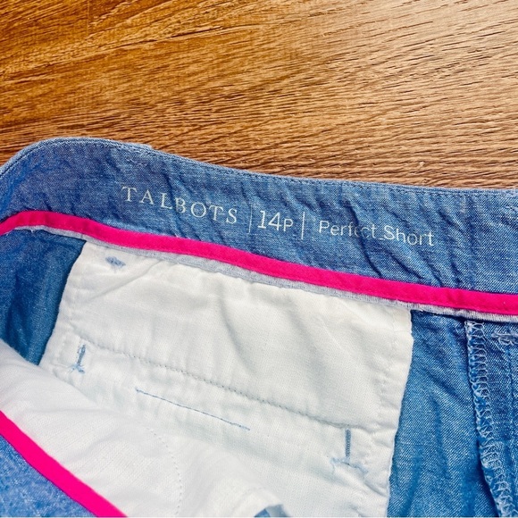 Talbots Perfect Short Blue Chambray 14P 14 Petite - Picture 2 of 7